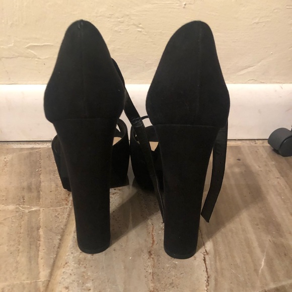 Pumps - Picture 3 of 3